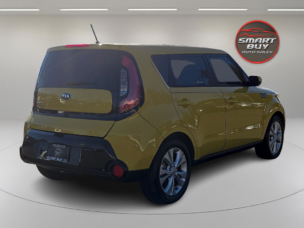 Used 2016 Kia Soul + FWD image 5