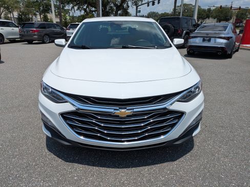 Used 2024 Chevrolet Malibu LT FWD image 9