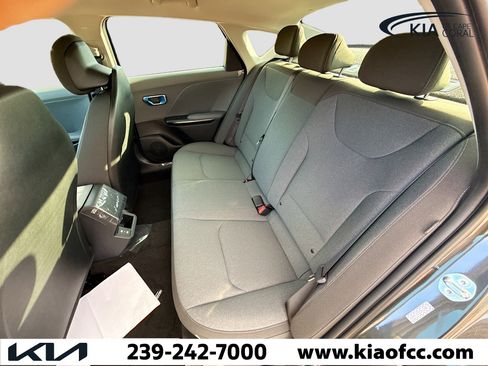 New 2025 Kia K4 LXS image 19