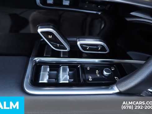 Used 2023 Land Rover Range Rover SE image 16