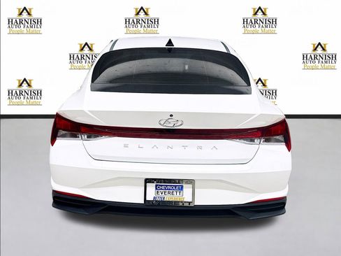 Used 2021 Hyundai Elantra SEL FWD image 6