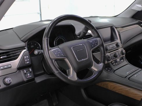 Used 2020 GMC Yukon XL Denali w/ Denali Ultimate Package image 34