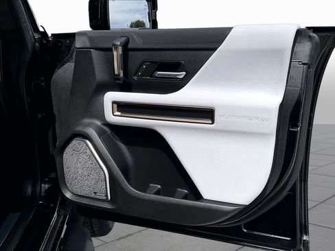 Used 2024 GMC Hummer EV 2X AWD/4WD image 19