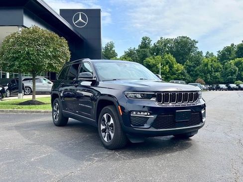 Used 2023 Jeep Grand Cherokee 4WD 4xe image 1