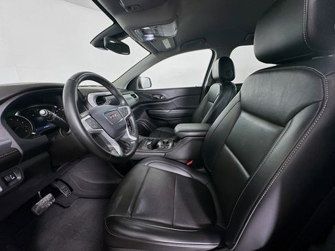 Used 2023 GMC Acadia SLT image 13