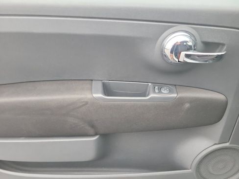 Used 2017 FIAT 500 Pop image 12