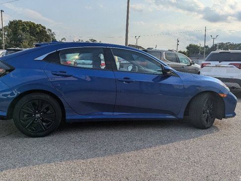 Used 2019 Honda Civic EX image 6