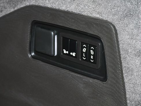 Used 2021 Cadillac Escalade Premium Luxury w/ Driver Assist Tech Package AWD/4WD image 74