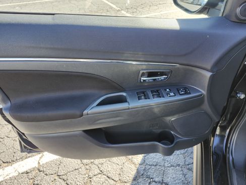 Used 2021 Mitsubishi Outlander Sport LE AWD/4WD image 23