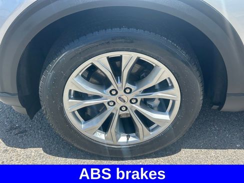 Certified 2022 Ford Explorer XLT w/ Equipment Group 202A image 18