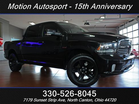 Used 2016 RAM 1500 Sport w/ Black Ram 1500 Sport Group AWD/4WD image 2