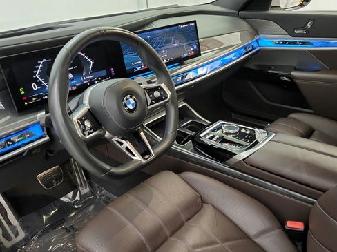 Used 2023 BMW 740i RWD image 16