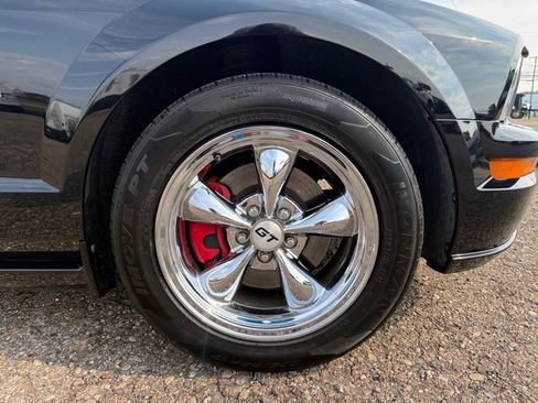 Used 2006 Ford Mustang GT RWD image 28