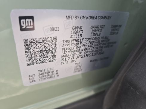 Used 2024 Chevrolet Trax RS w/ Sunroof Package FWD image 37