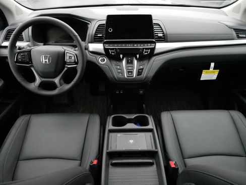 Certified 2026 Honda Odyssey EX-L image 10