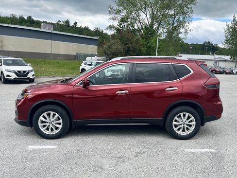 Used 2019 Nissan Rogue SV AWD/4WD image 4