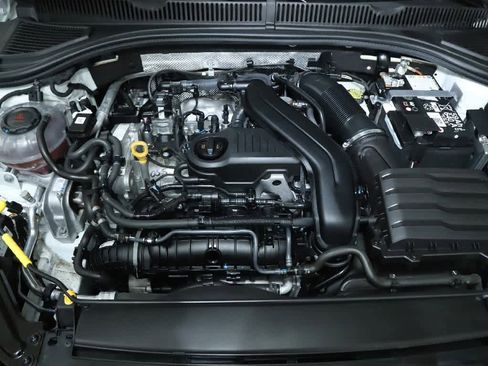 Used 2024 Volkswagen Jetta SE w/ Black Wheel Package image 36