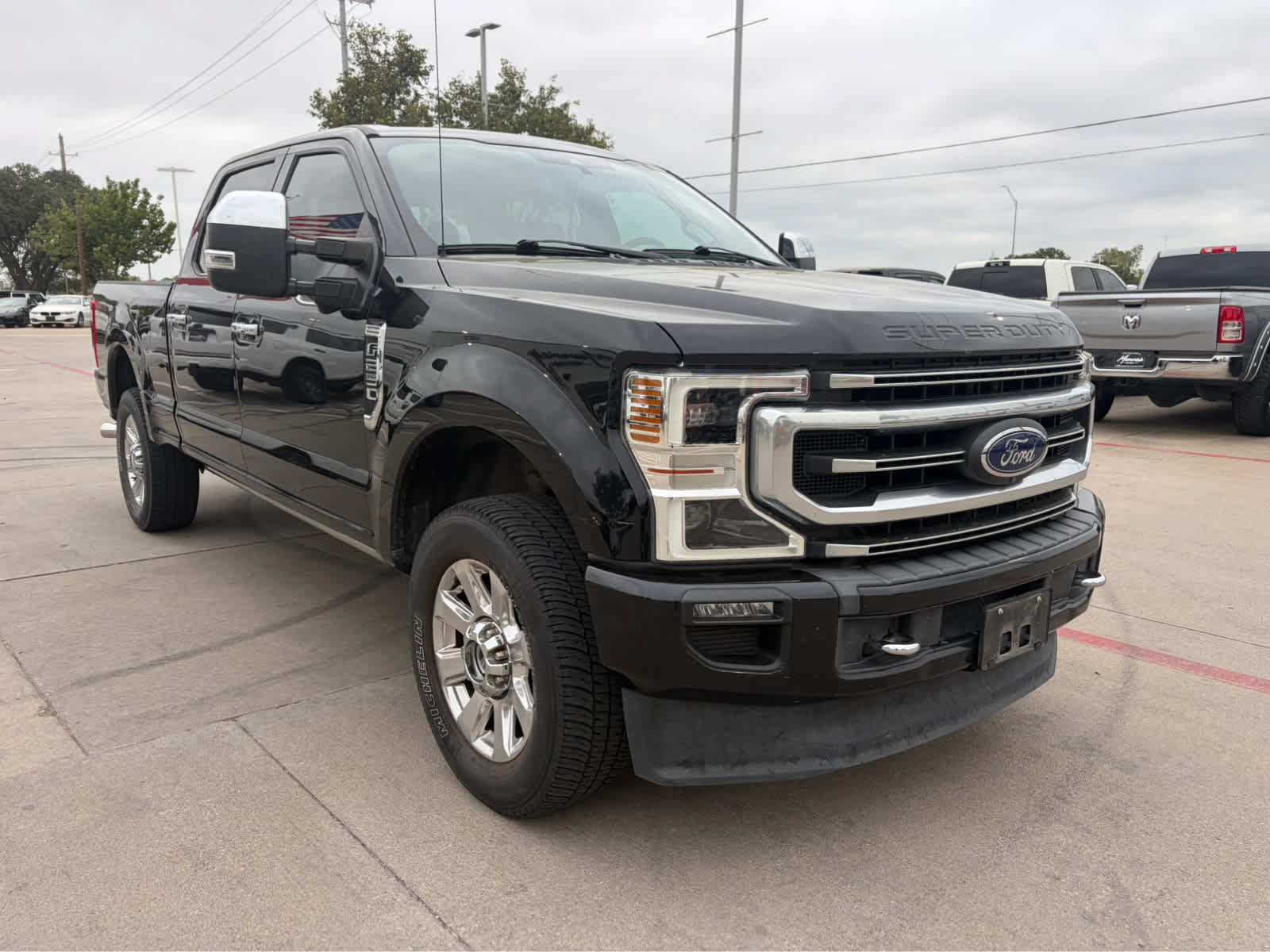 Used 2020 Ford F250 Platinum w/ FX4 Off-Road Package AWD/4WD image 4