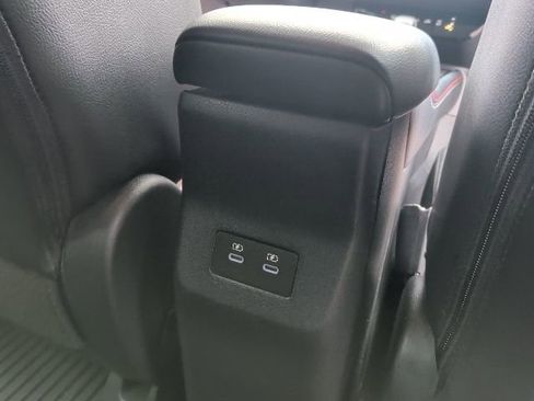 Used 2025 Nissan Kicks SR image 17