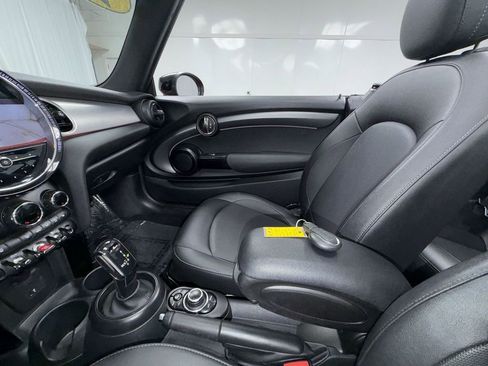 Used 2024 MINI Cooper Convertible image 18