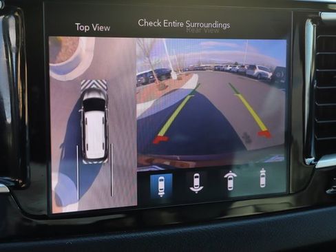 Used 2020 Chrysler Pacifica Touring-L w/ Advanced Safetytec Group image 34