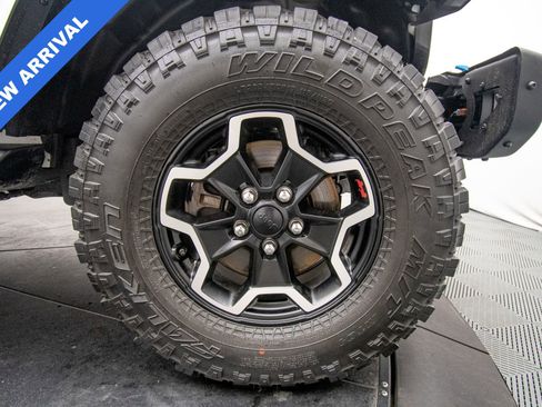 Used 2024 Jeep Wrangler Unlimited Rubicon AWD/4WD image 34