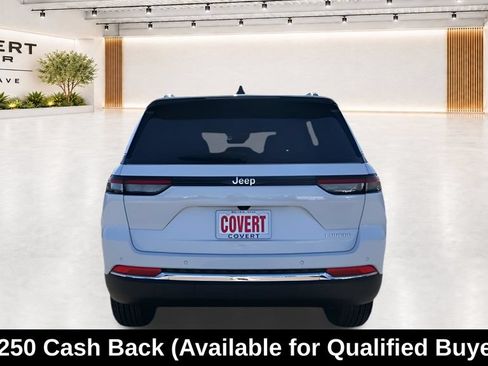 New 2025 Jeep Grand Cherokee Laredo X w/ Luxury Tech Group I RWD image 11