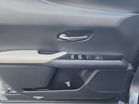 Certified 2020 Lexus UX 200 w/ Premium Package FWD image 11