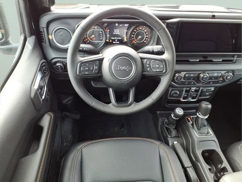 New 2026 Jeep Gladiator Mojave AWD/4WD image 10
