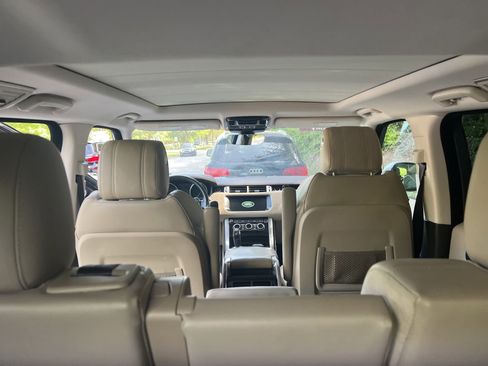 Used 2017 Land Rover Range Rover Sport HSE AWD/4WD image 9