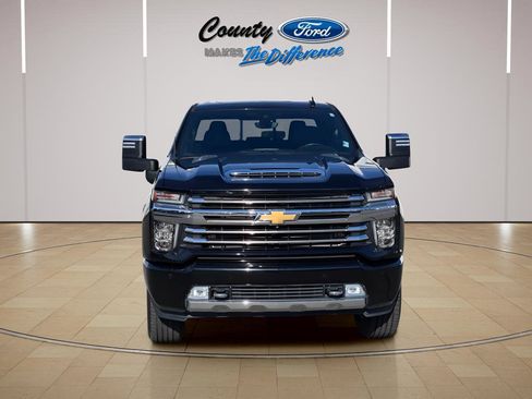 Used 2020 Chevrolet Silverado 2500 High Country image 12