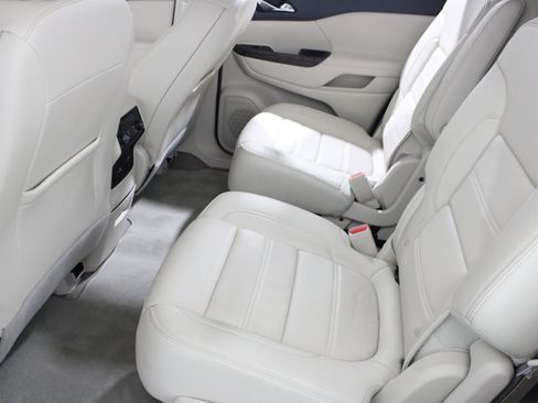 Used 2023 GMC Acadia Denali AWD/4WD image 23