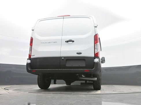 New 2024 Ford Transit 250 148 Medium Roof RWD image 36