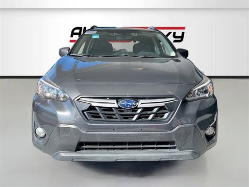 Used 2021 Subaru Crosstrek 2.0i Premium w/ Moonroof Package image 2