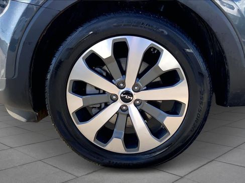 Used 2022 Kia Telluride S image 10