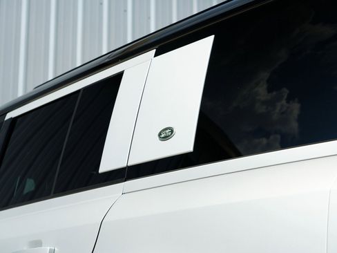 Used 2023 Land Rover Defender 110 X AWD/4WD image 60