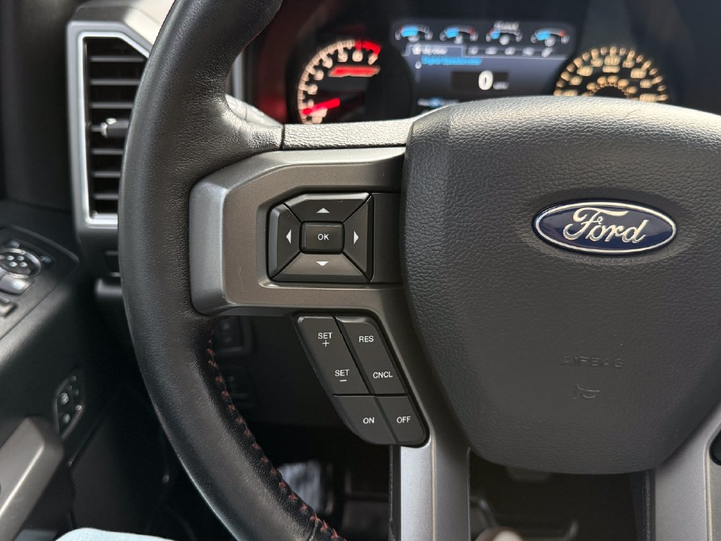 Used 2019 Ford F150 Lariat w/ Equipment Group 502A Luxury AWD/4WD image 32