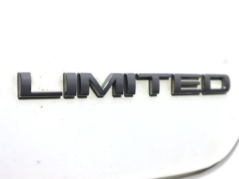 Used 2019 Jeep Compass Limited image 38