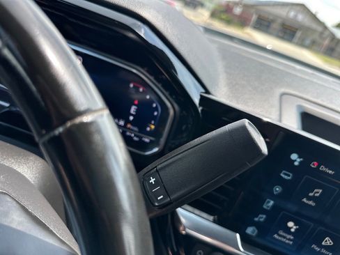 Used 2024 Chevrolet Silverado 2500 LT image 33