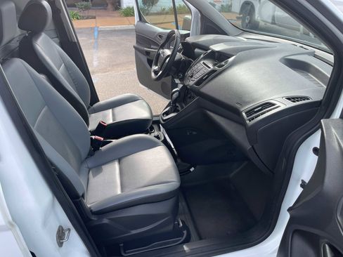 Used 2015 Ford Transit Connect XL image 17