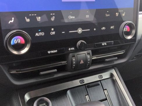 Used 2024 Lexus GX 550 AWD/4WD image 24