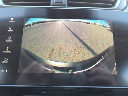 Used 2018 Honda CR-V Touring image 6