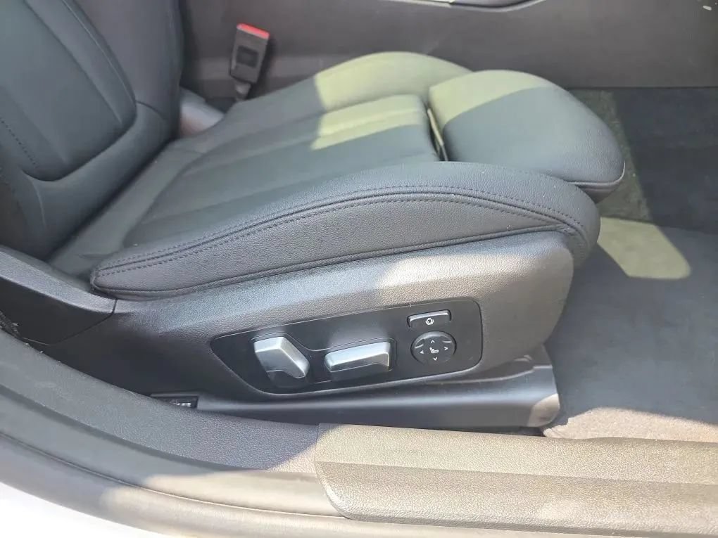Used 2020 BMW 330i Sedan w/ Convenience Package RWD image 50