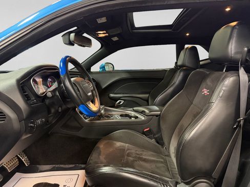 Used 2015 Dodge Challenger R/T Scat Pack w/ Leather Interior Group RWD image 14