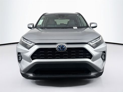 Certified 2022 Toyota RAV4 XLE Premium image 7