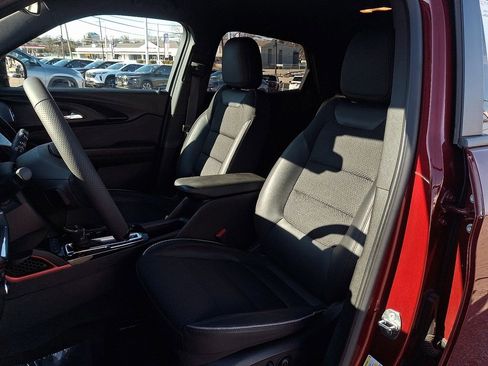 Used 2023 Chevrolet TrailBlazer RS w/ Convenience Package image 13