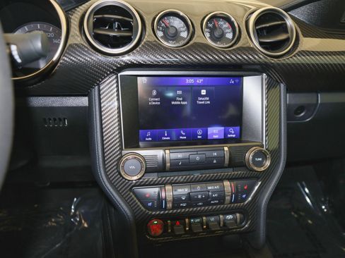 Used 2020 Ford Mustang Shelby GT350 w/ Technology Package image 31