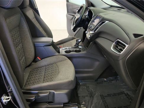 Used 2024 Chevrolet Equinox LT AWD/4WD image 36