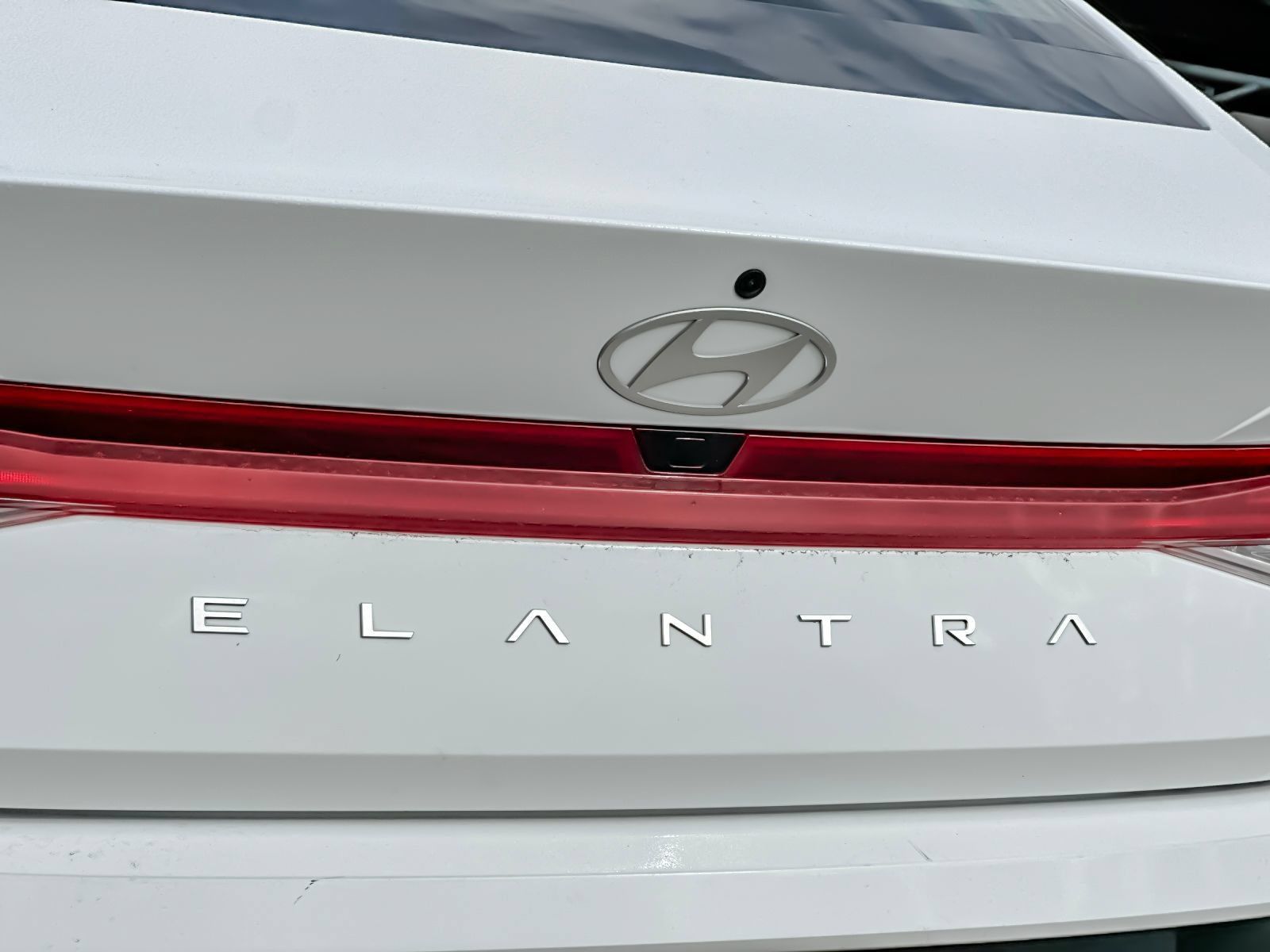 Used 2025 Hyundai Elantra SEL FWD image 26