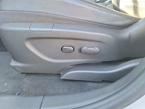 Used 2022 Buick Encore Preferred w/ Safety Package image 19